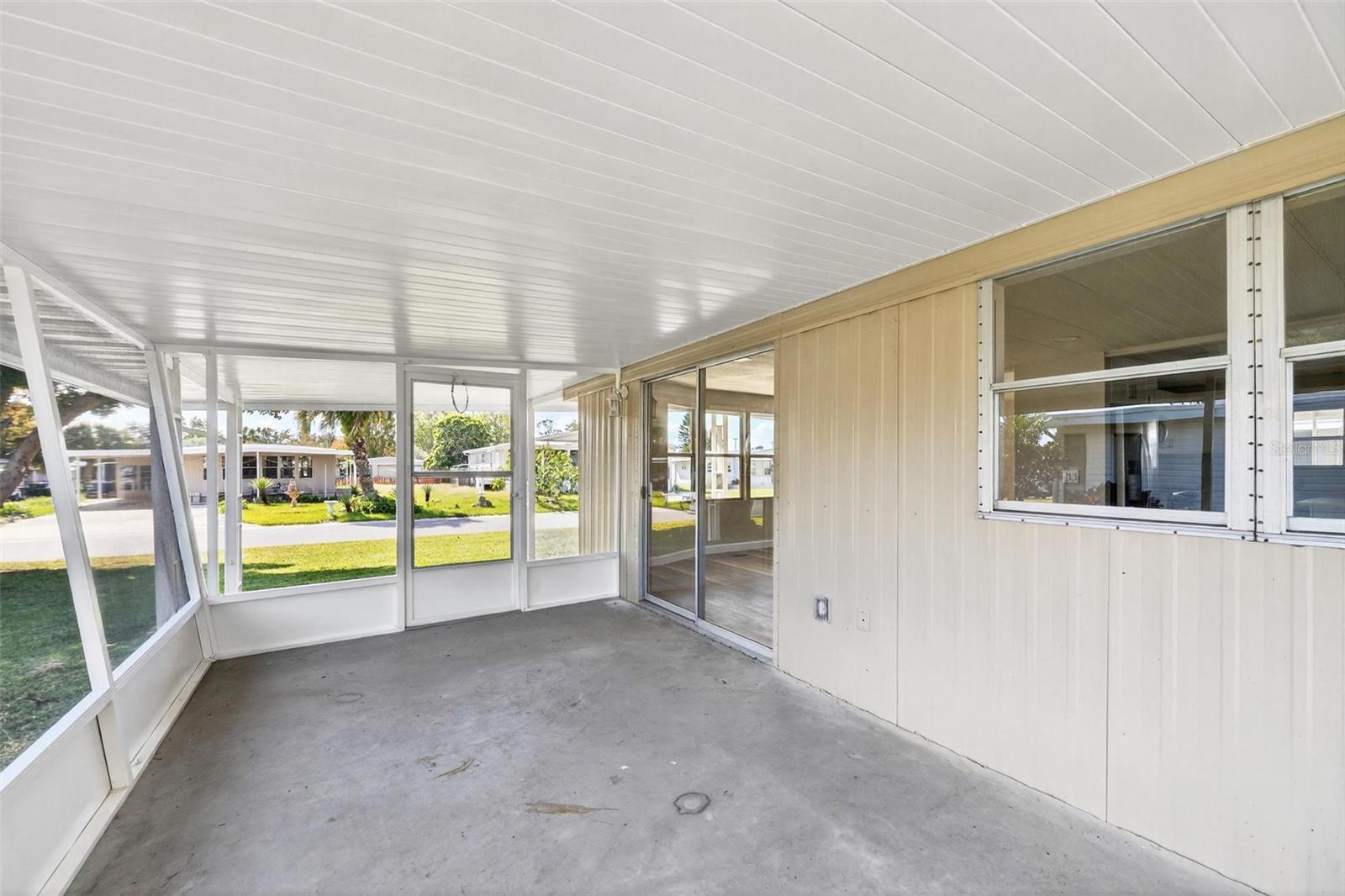 TAVARES LAKE FRANCES ESTATES - Residential