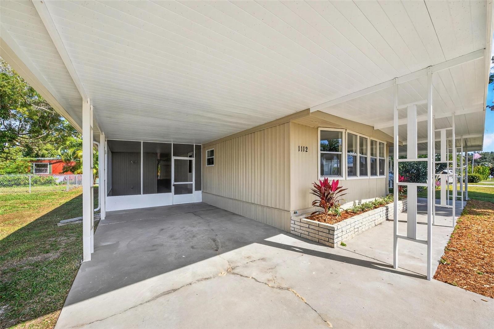 TAVARES LAKE FRANCES ESTATES - Residential