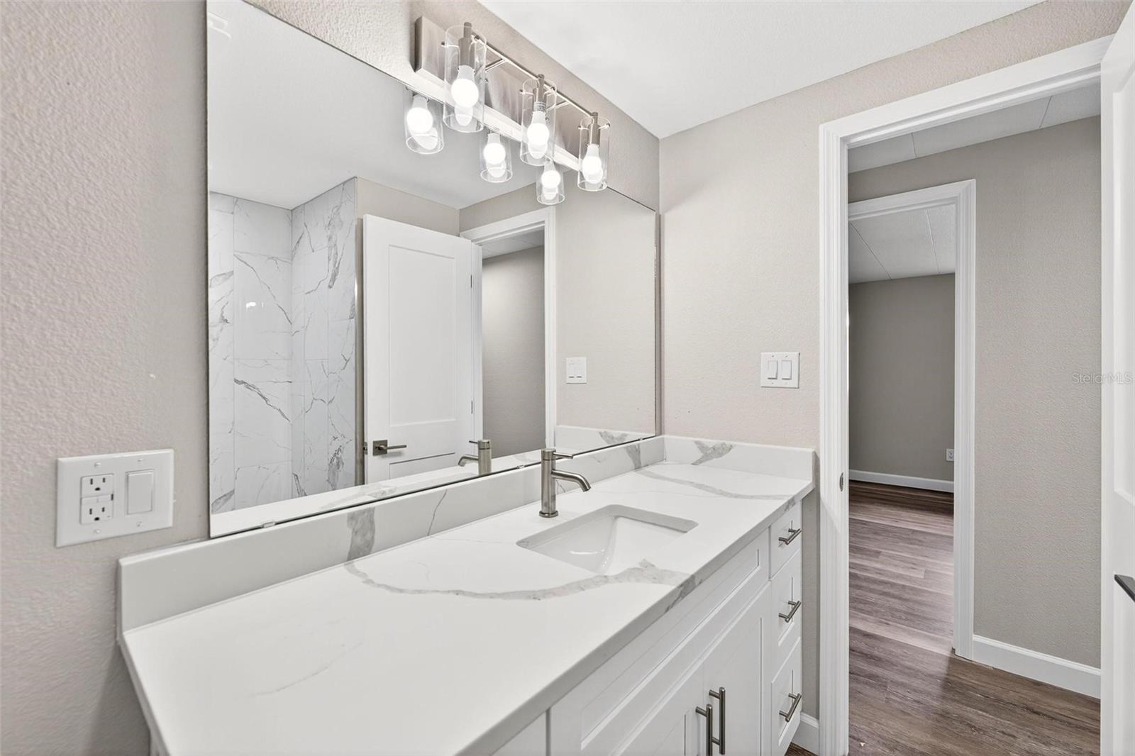 TAVARES LAKE FRANCES ESTATES - Residential