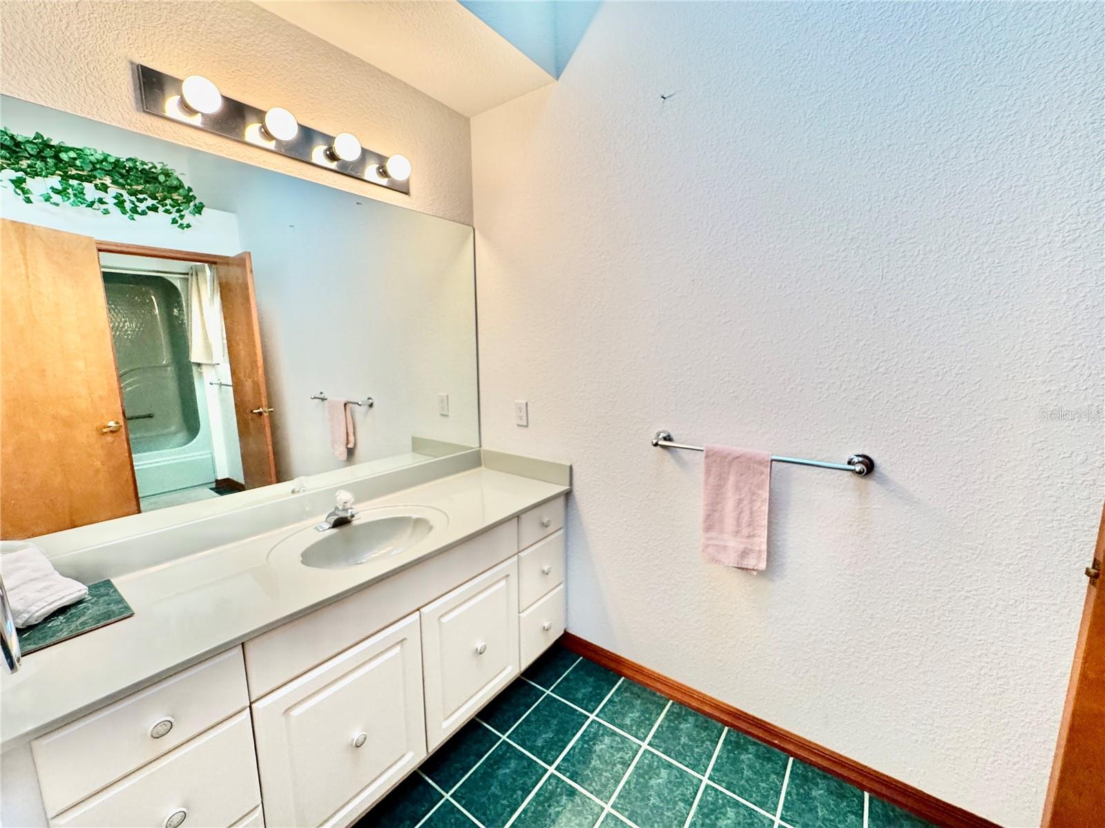 NORTH PORT CHARLOTTE ESTATES - Residential