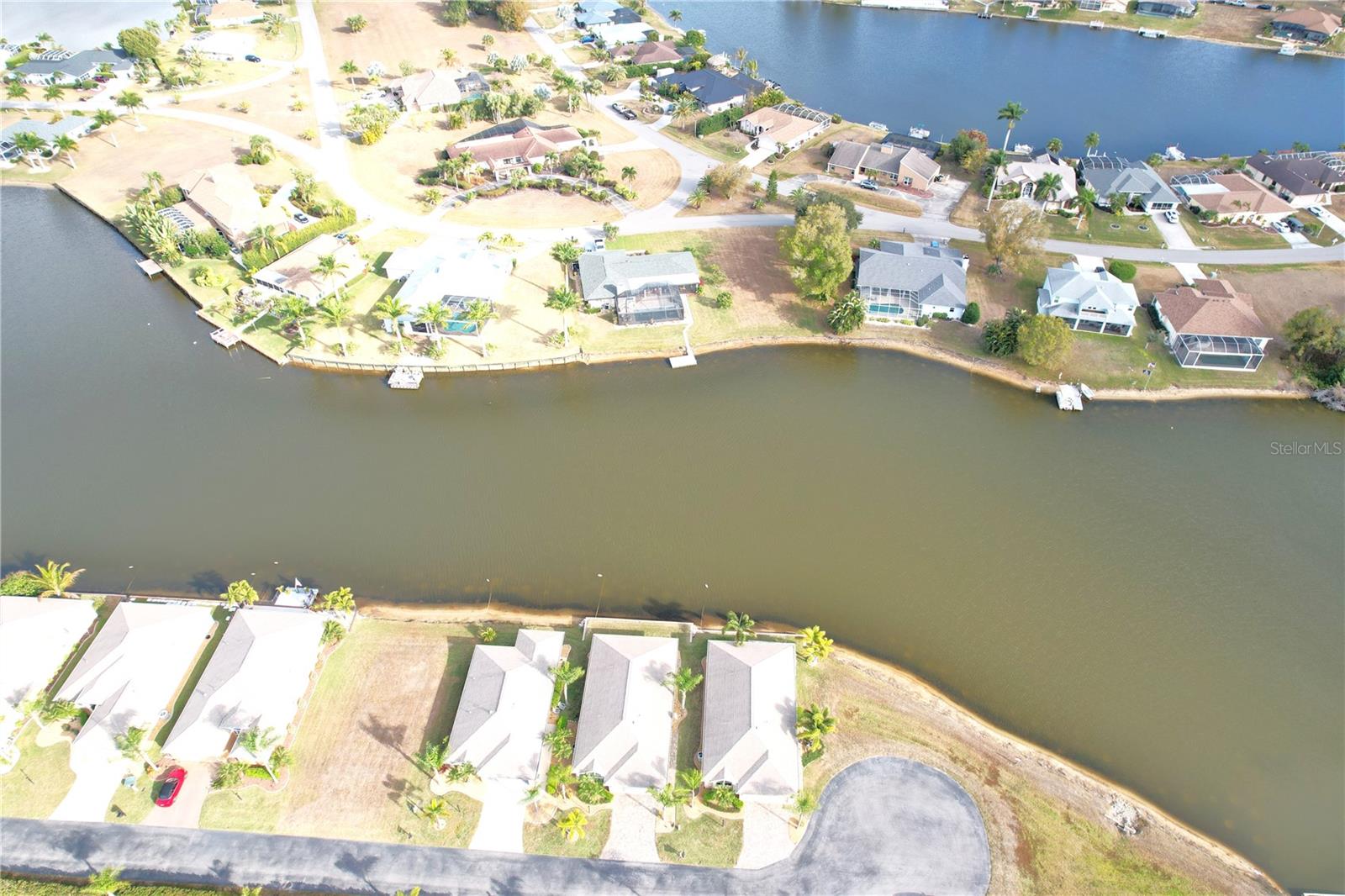 LAKE SUZY VILLAS - Residential