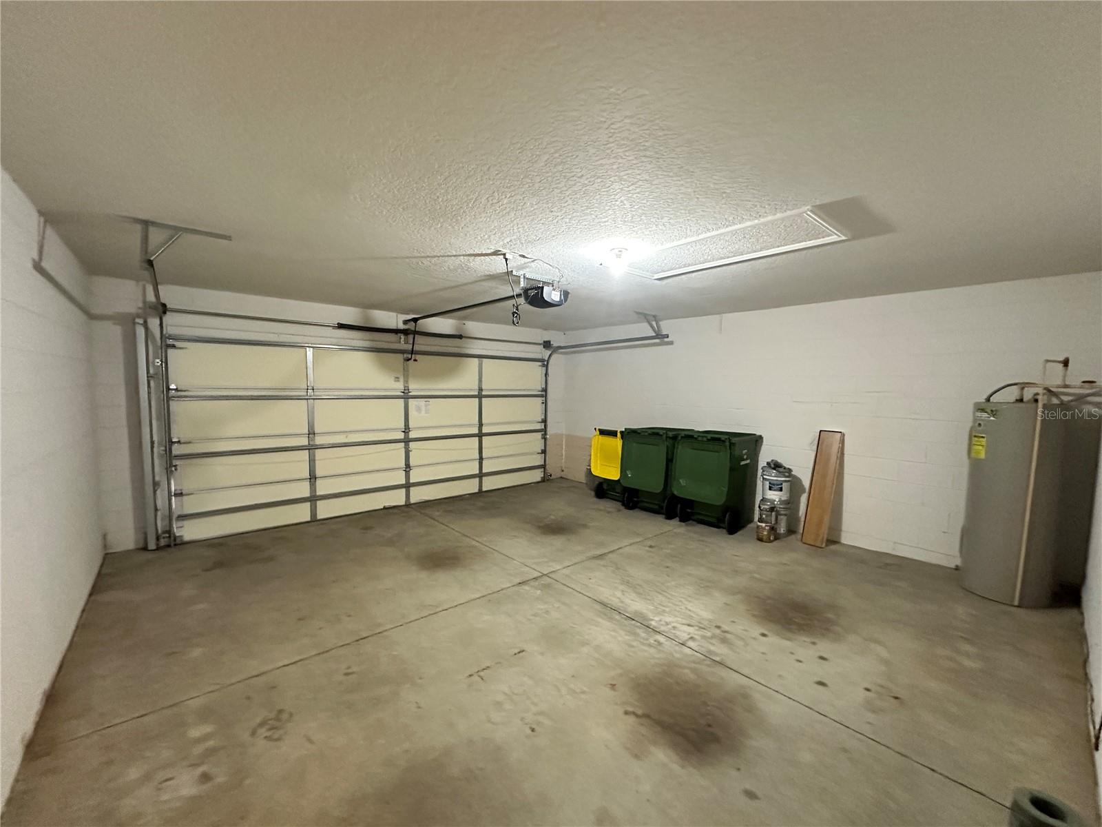 LEESBURG SLEEPY HOLLOW FIRST ADD - Residential Lease