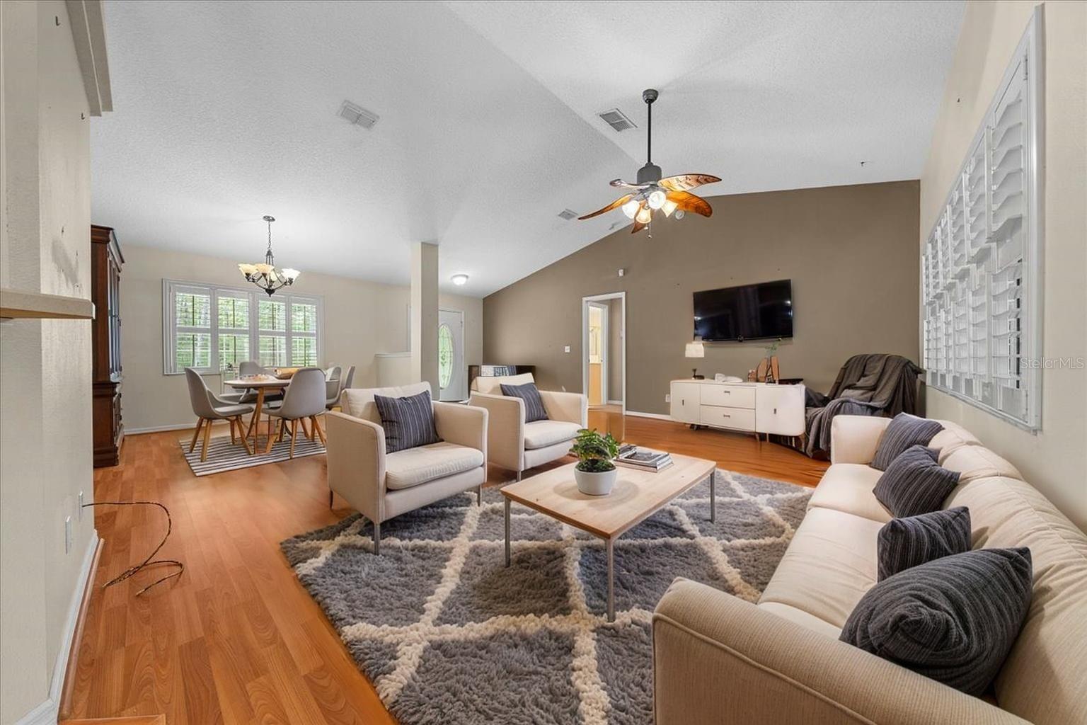 UNR - Residential