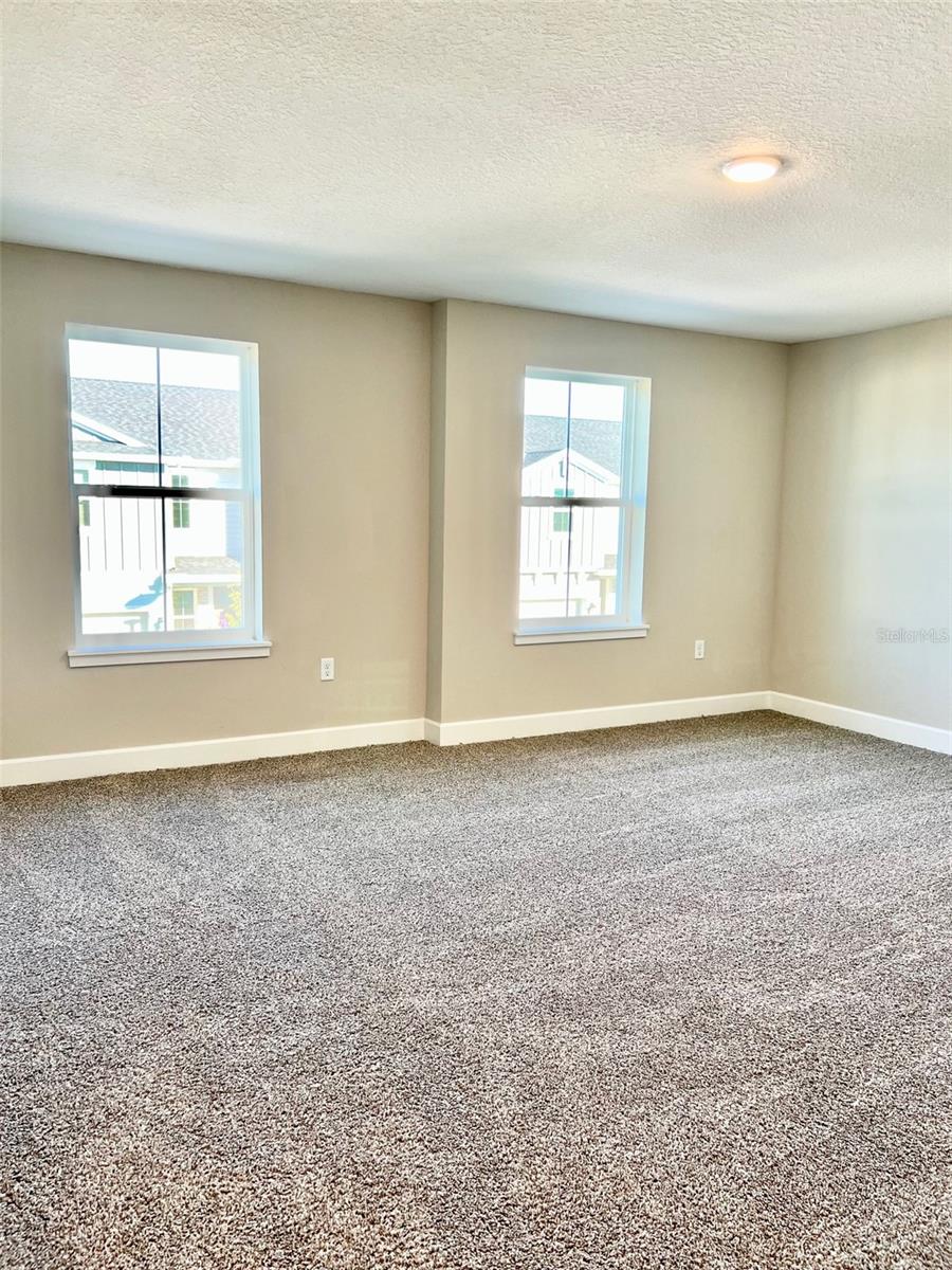 TOWNHOMES AT RIVERS EDGE - Residential Lease