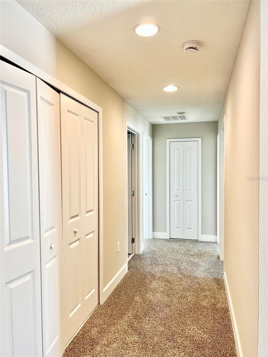 TOWNHOMES AT RIVERS EDGE - Residential Lease