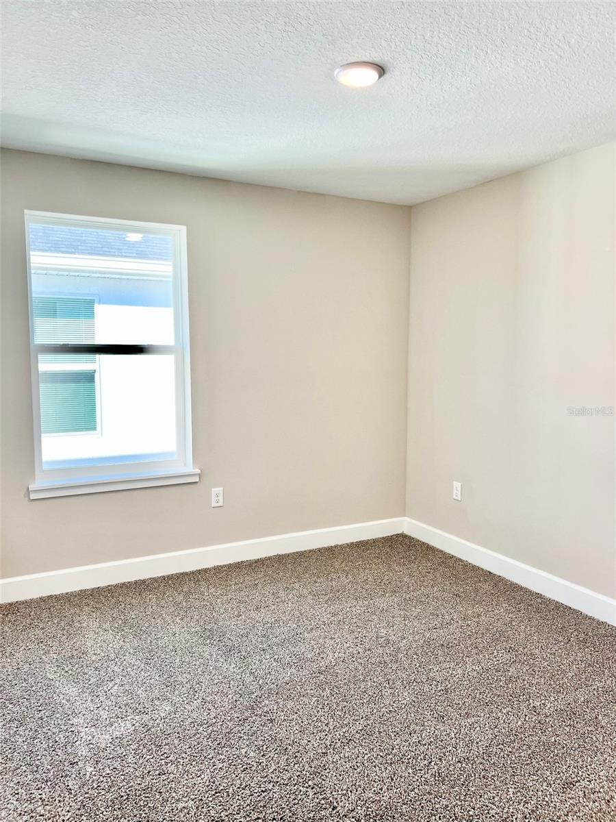 TOWNHOMES AT RIVERS EDGE - Residential Lease