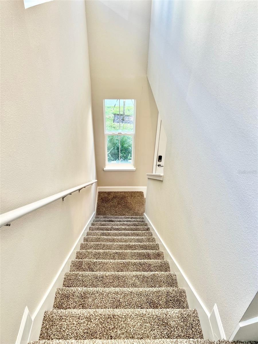 TOWNHOMES AT RIVERS EDGE - Residential Lease