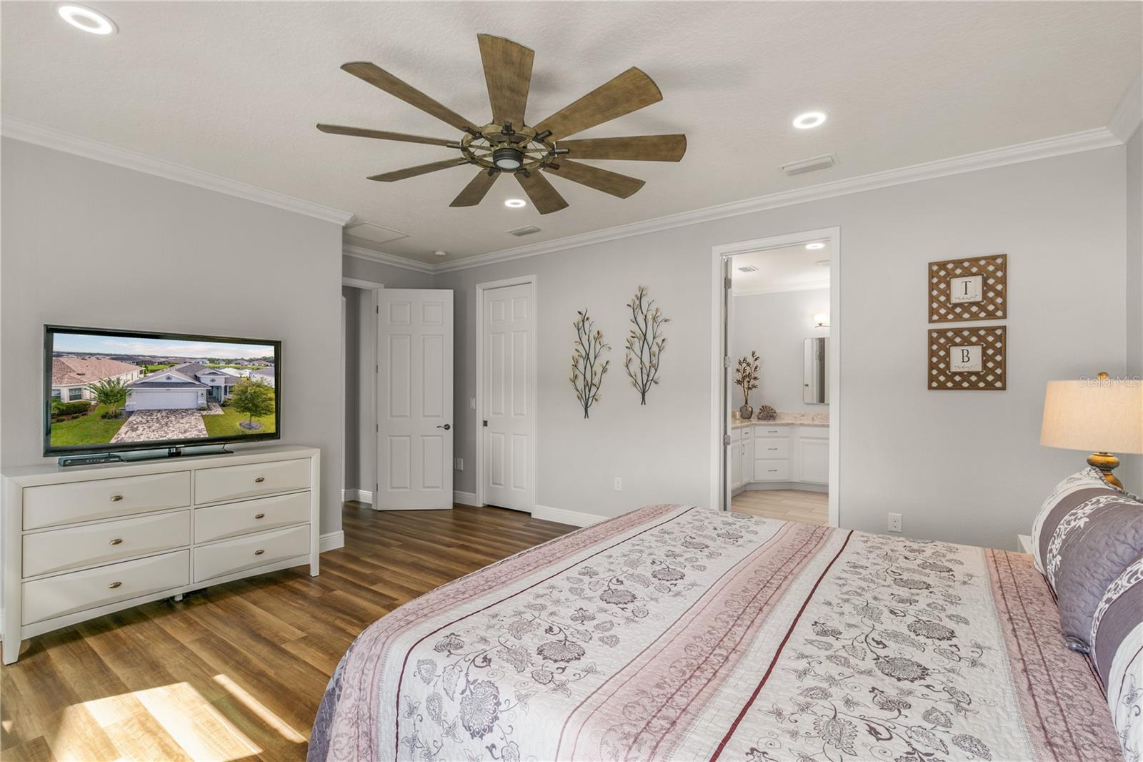 LAKES OF MOUNT DORA - Residential