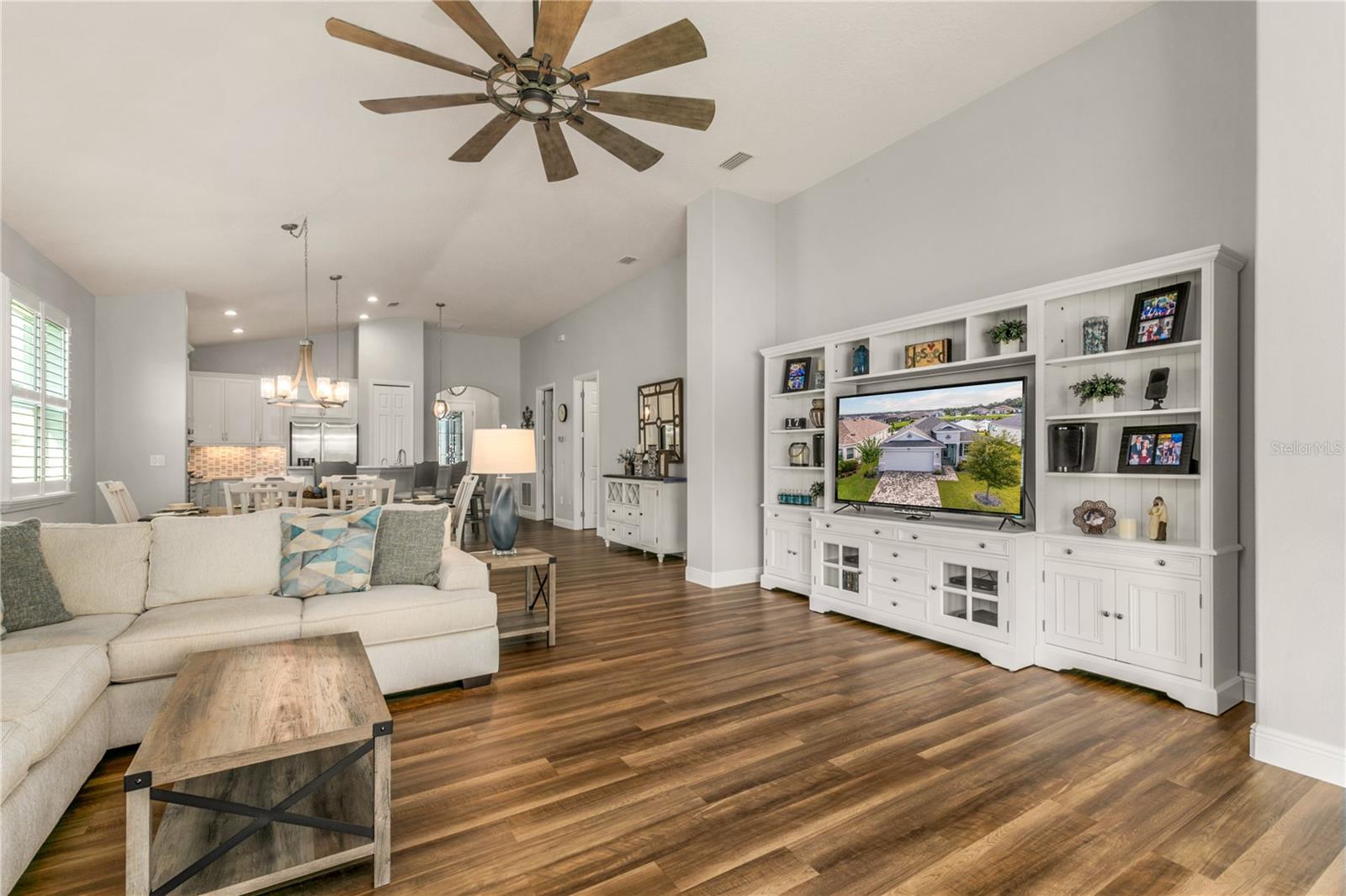 LAKES OF MOUNT DORA - Residential