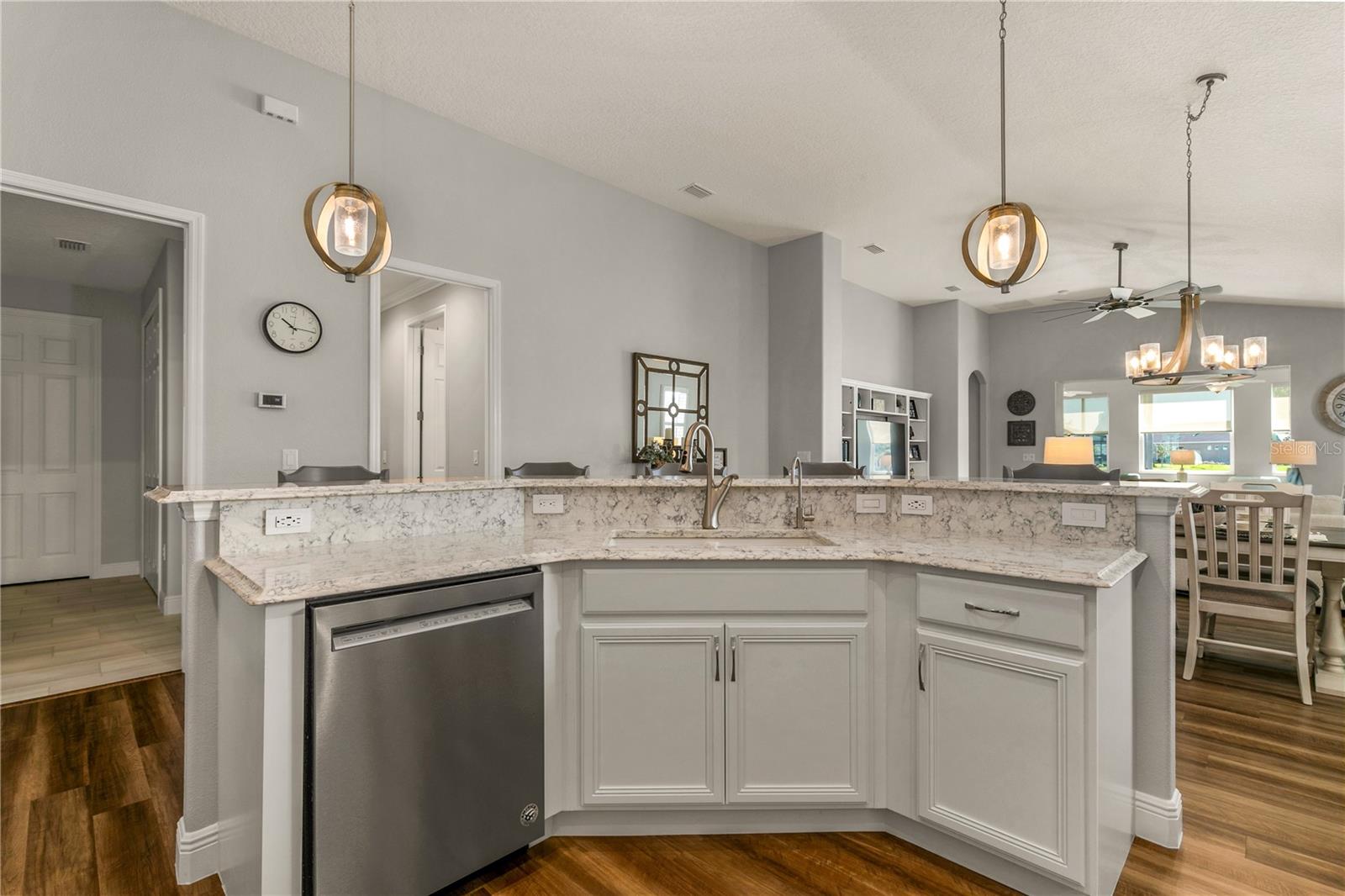 LAKES OF MOUNT DORA - Residential