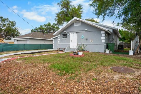 221 AVENUE L NE WINTER HAVEN FL 33881
