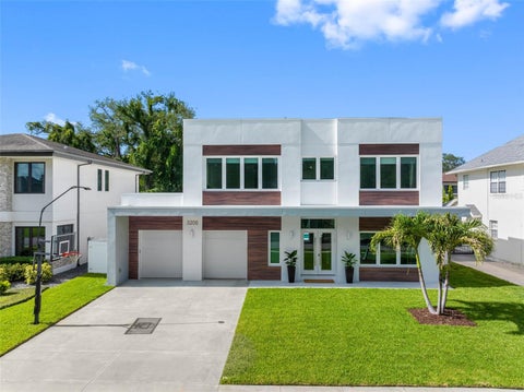 Photo of 3208 W Lawn Avenue, Tampa, FL 33611 (MLS # TB8515630)
