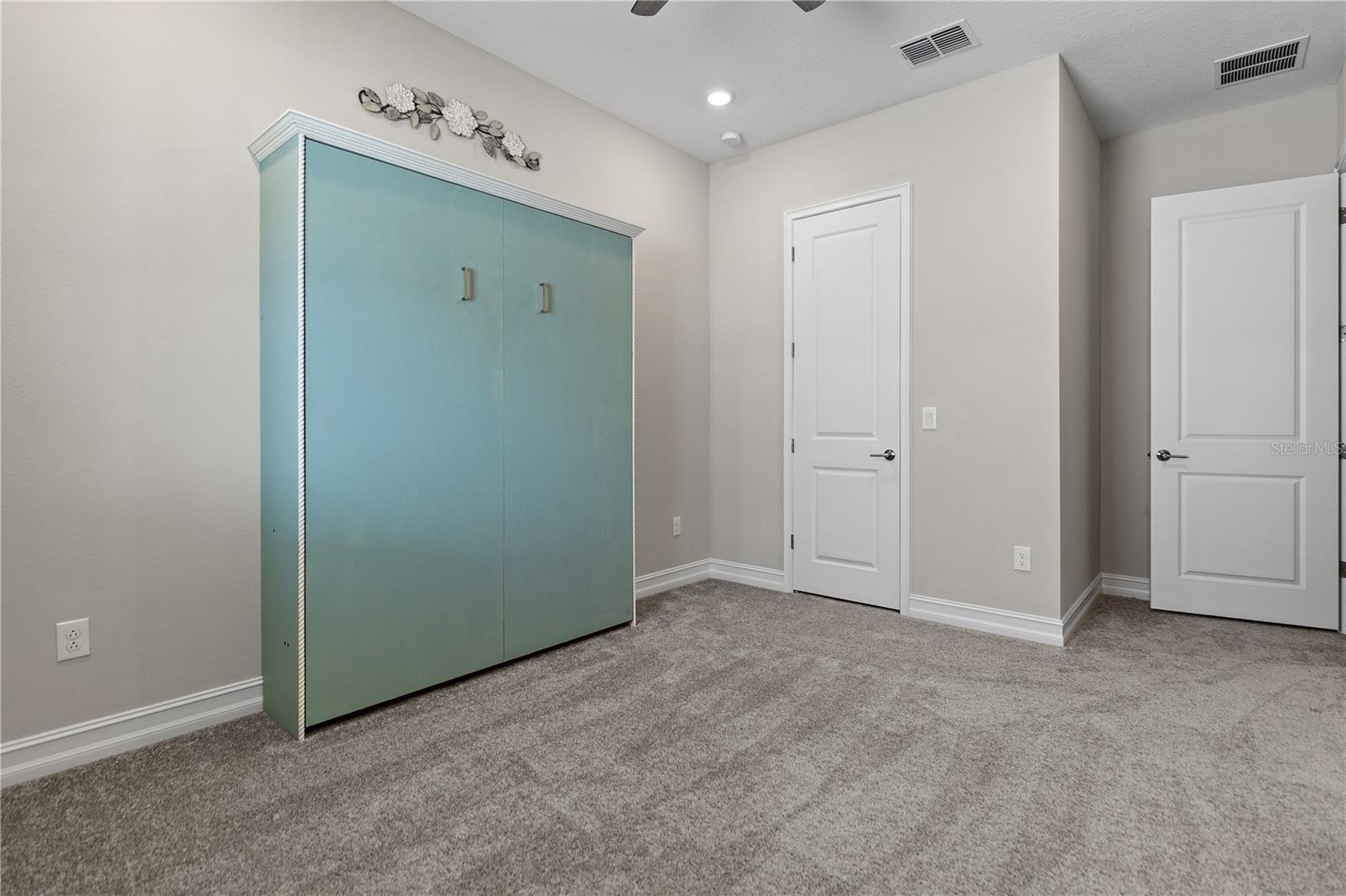 SANCTUARY COVE - Residential