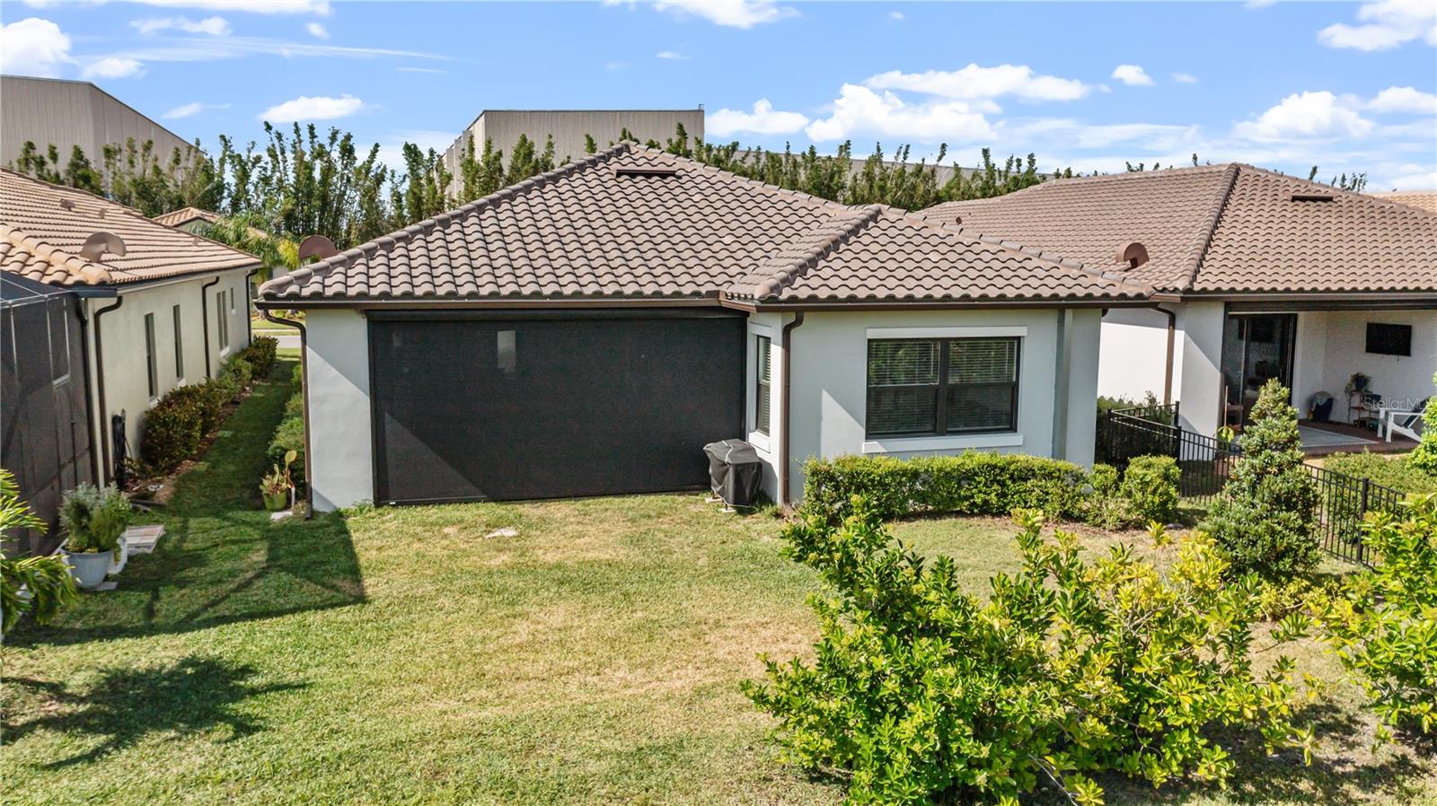 SANCTUARY COVE - Residential