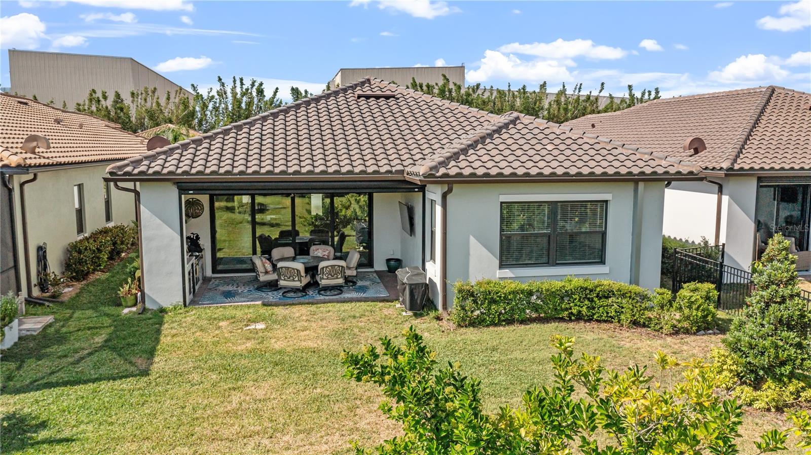 SANCTUARY COVE - Residential