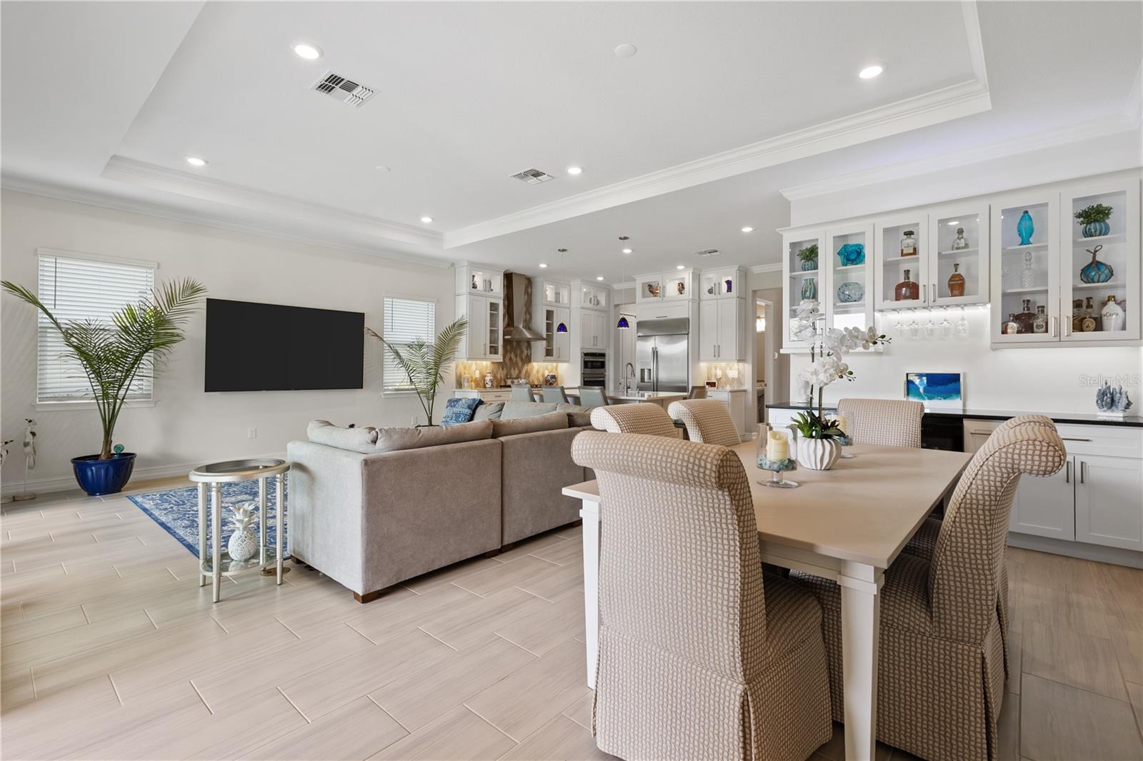 SANCTUARY COVE - Residential