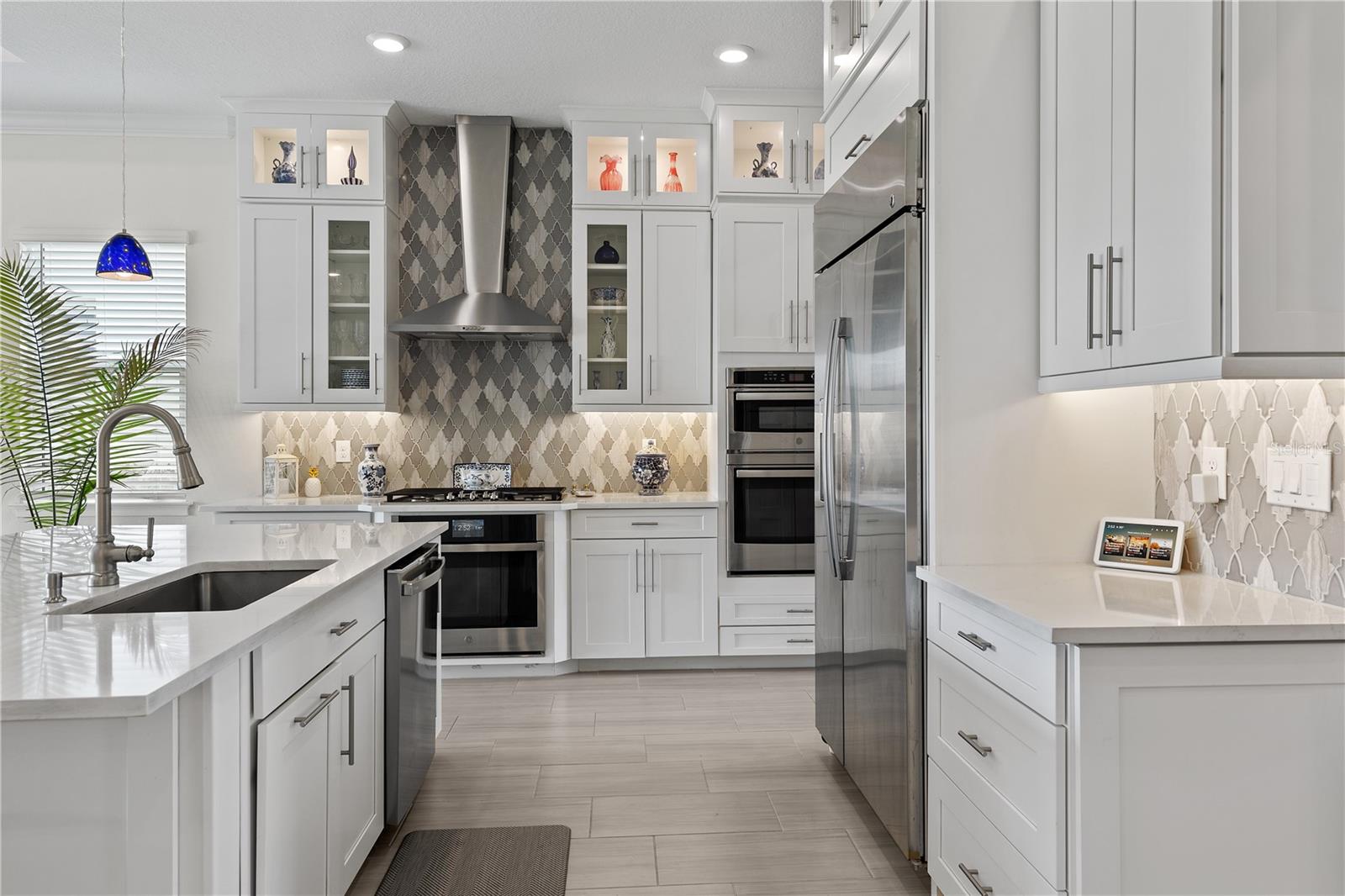 SANCTUARY COVE - Residential