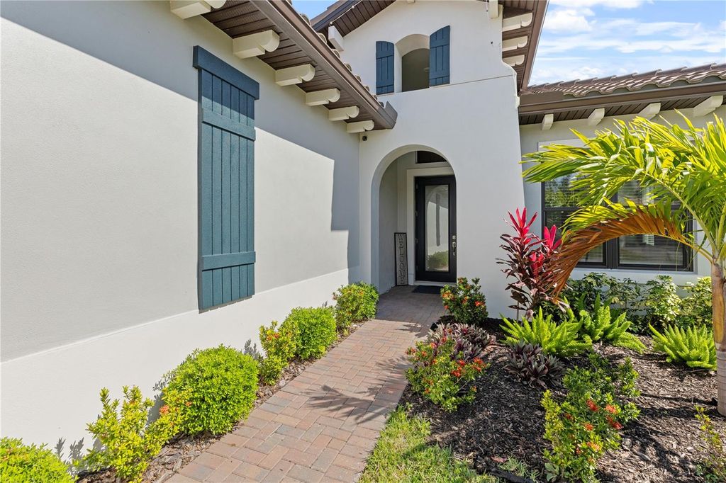 Photo of 2121 6th Street E, Palmetto, FL 34221 (MLS # TB8496887)