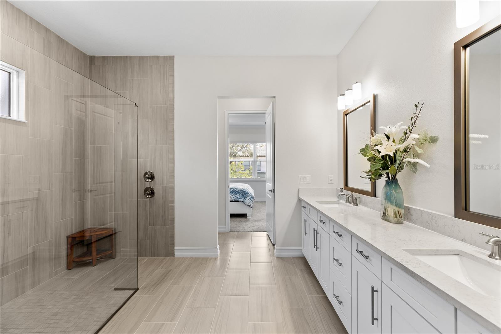 SANCTUARY COVE - Residential