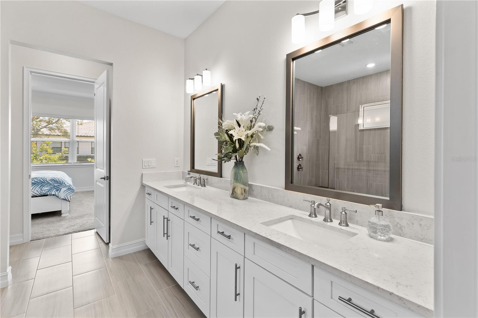 SANCTUARY COVE - Residential