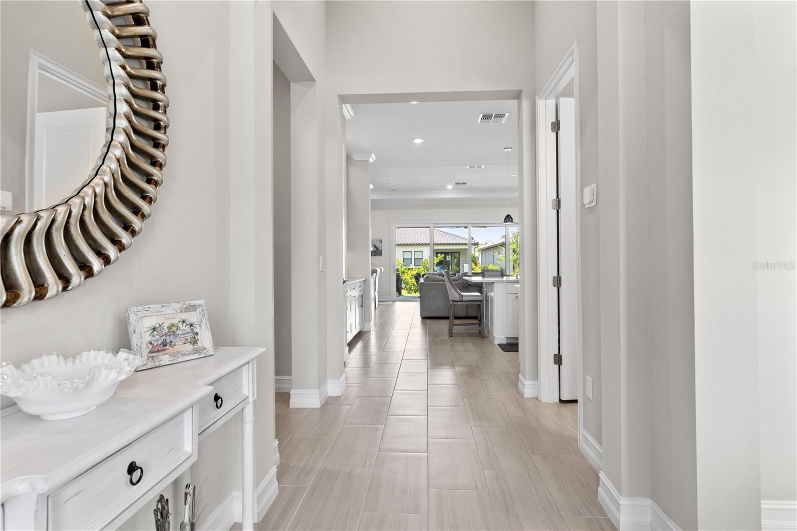 SANCTUARY COVE - Residential