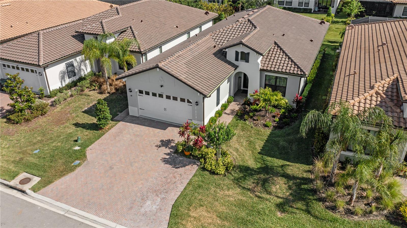 SANCTUARY COVE - Residential