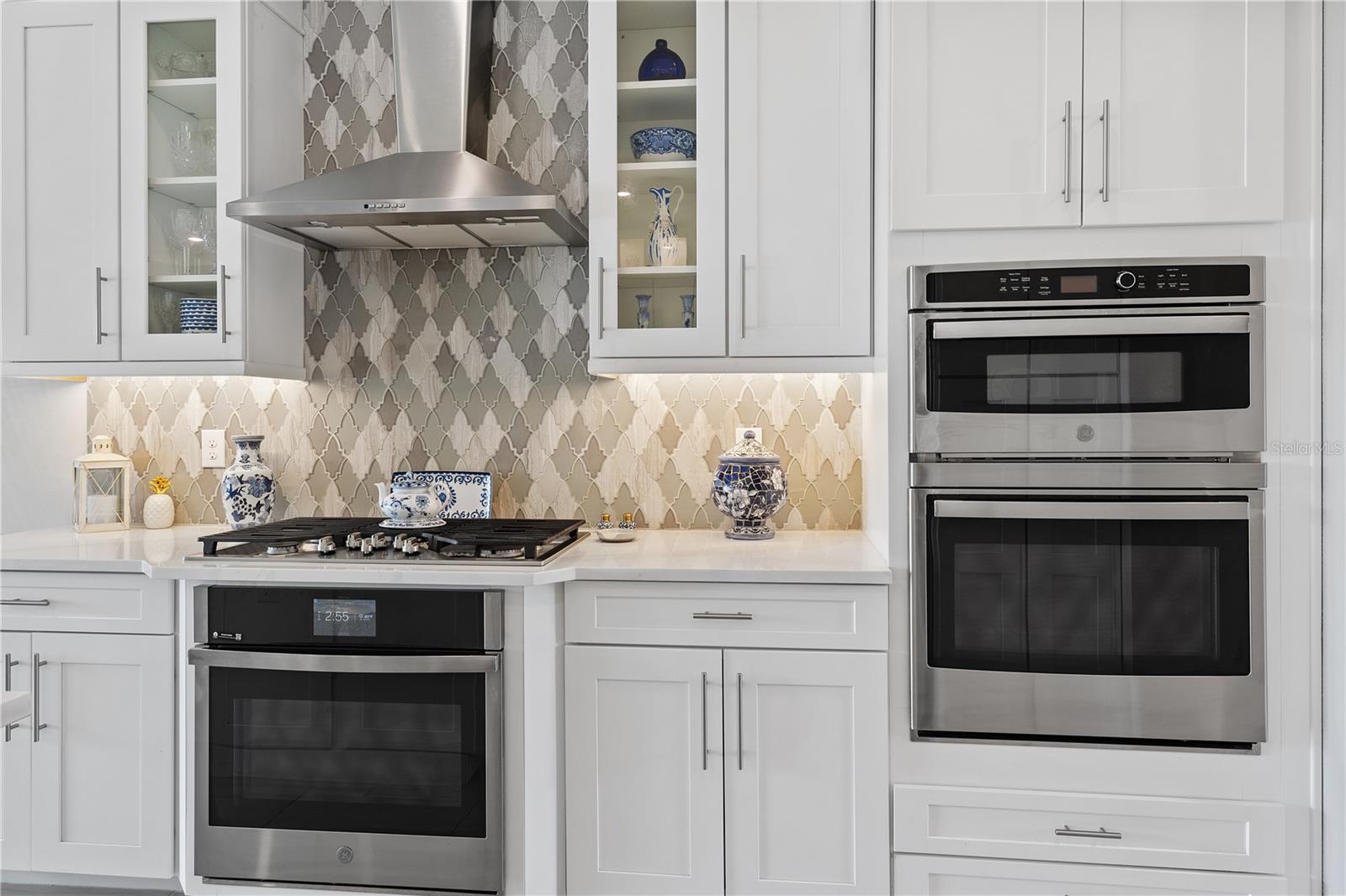 SANCTUARY COVE - Residential