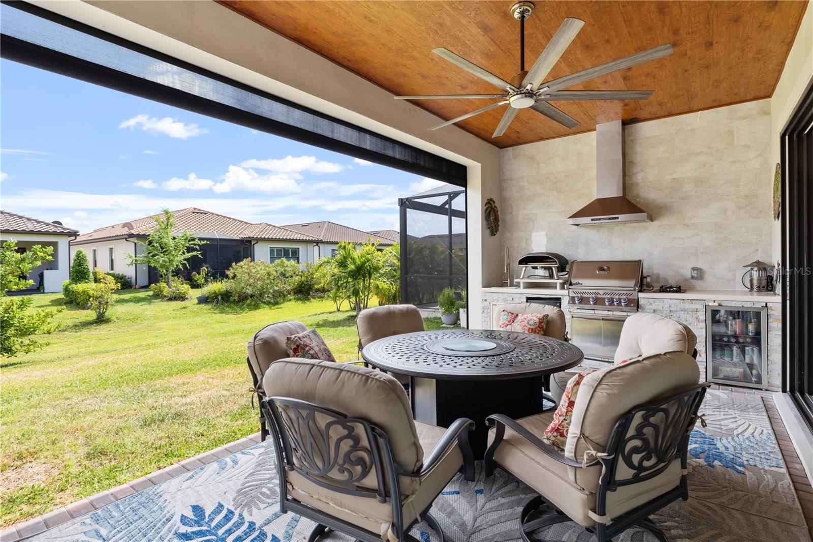 SANCTUARY COVE - Residential