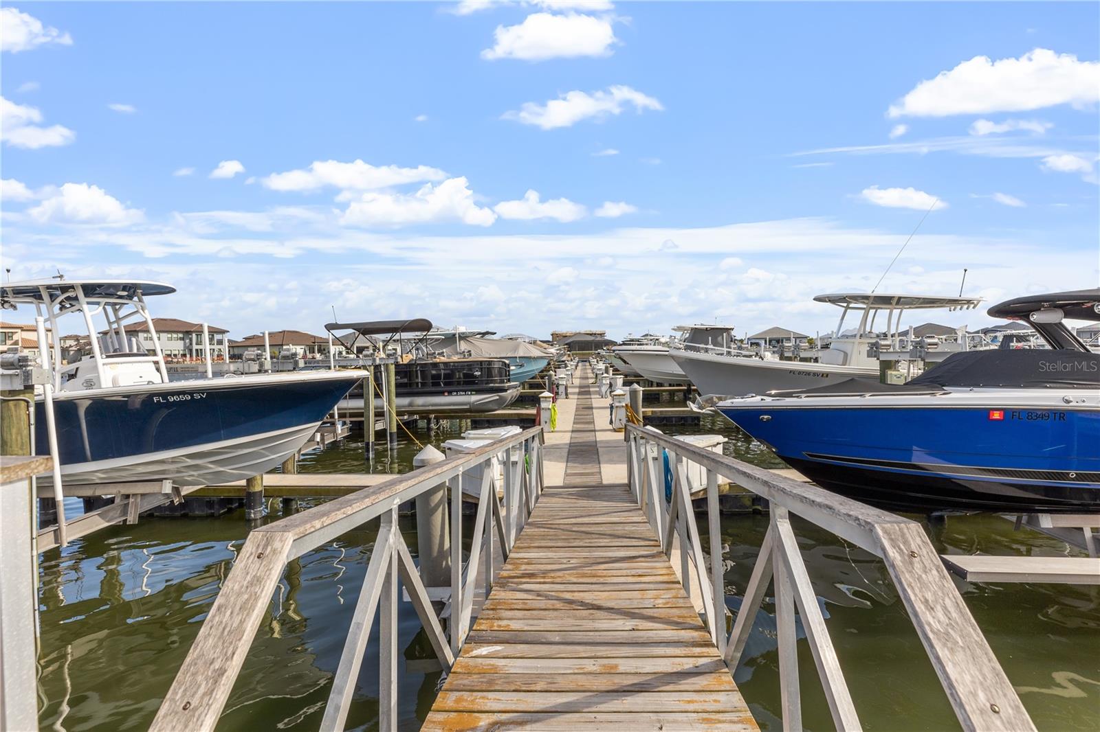 SANCTUARY COVE - Residential