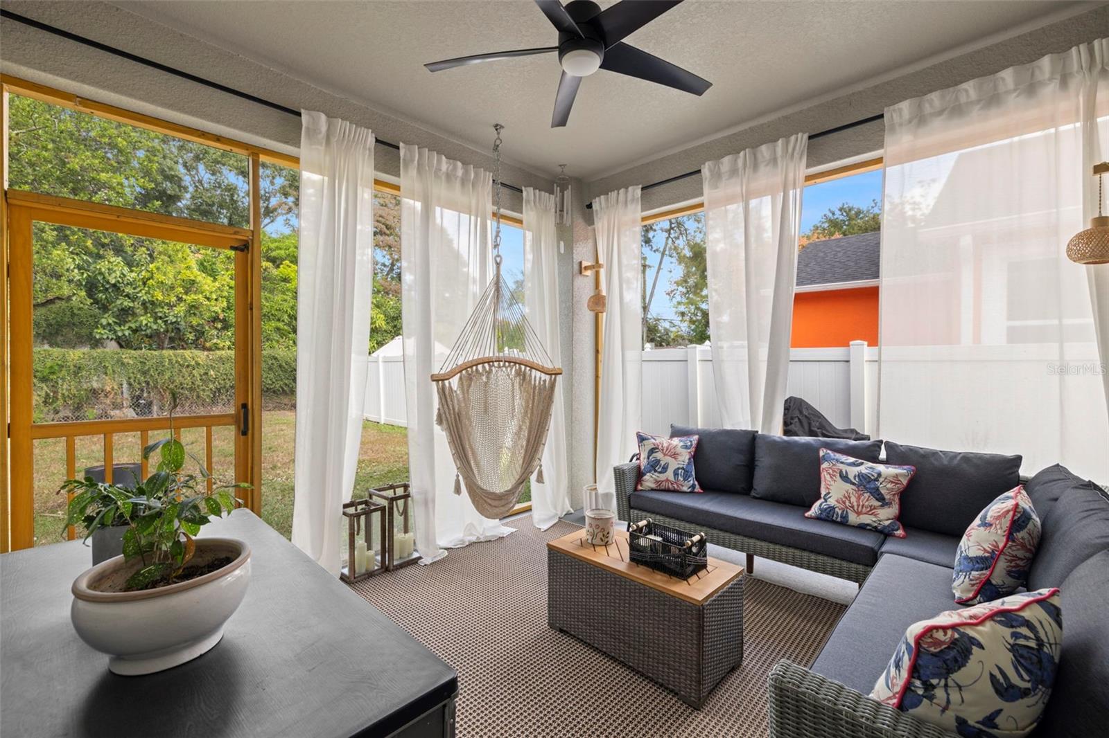 TAMPA OVERLOOK - Residential