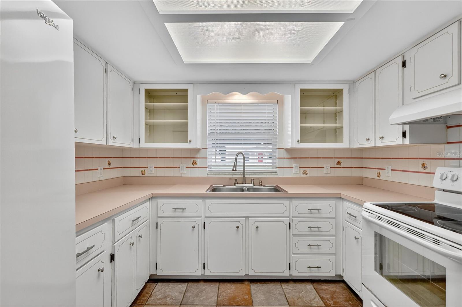 ROYAL CREST ESTATES - Residential