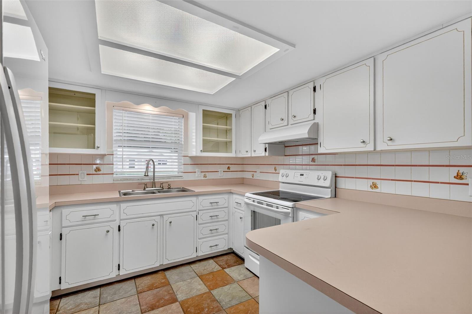 ROYAL CREST ESTATES - Residential