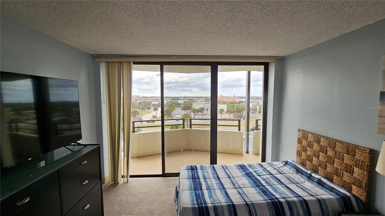 OCEAN RITZ DAYTONA - Residential