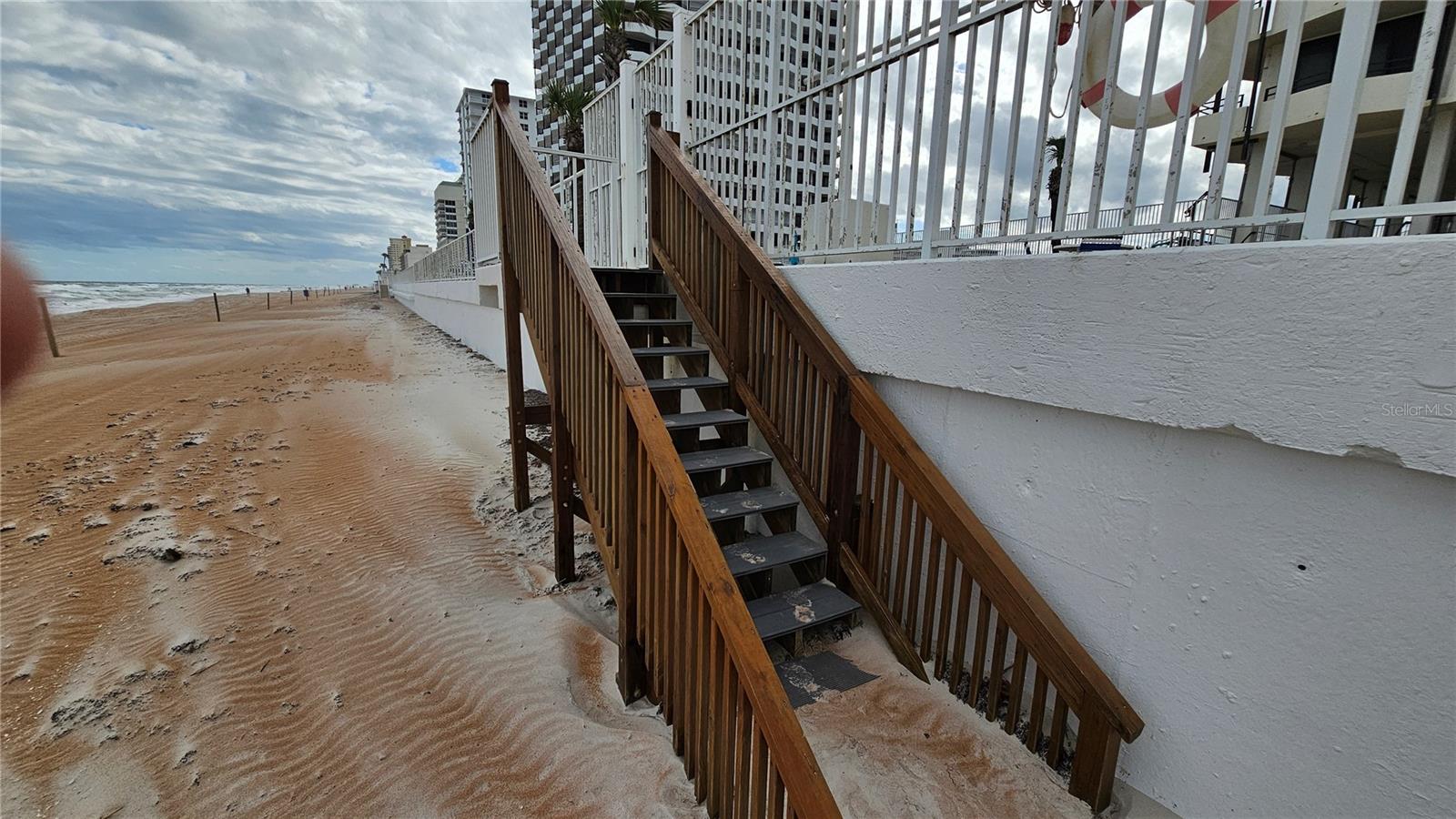 OCEAN RITZ DAYTONA - Residential