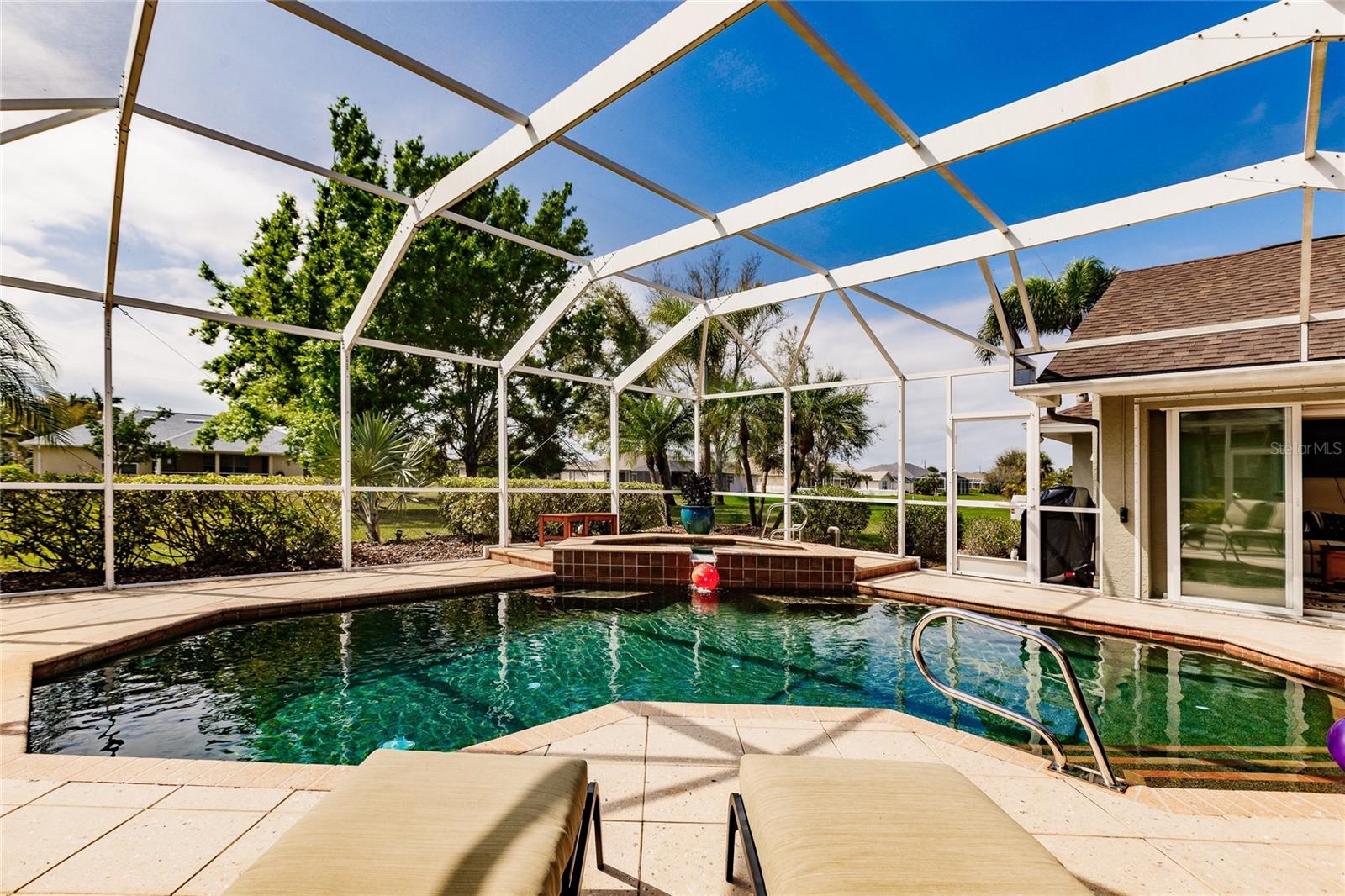 ROTONDA WEST WHITE MARSH - Residential