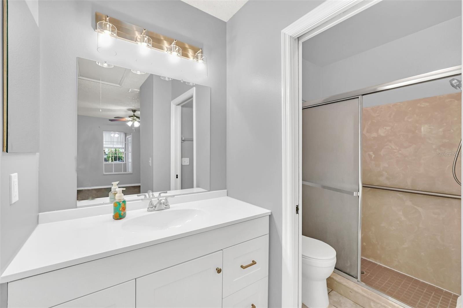 BRODAN SQUARE PH 02 - Residential