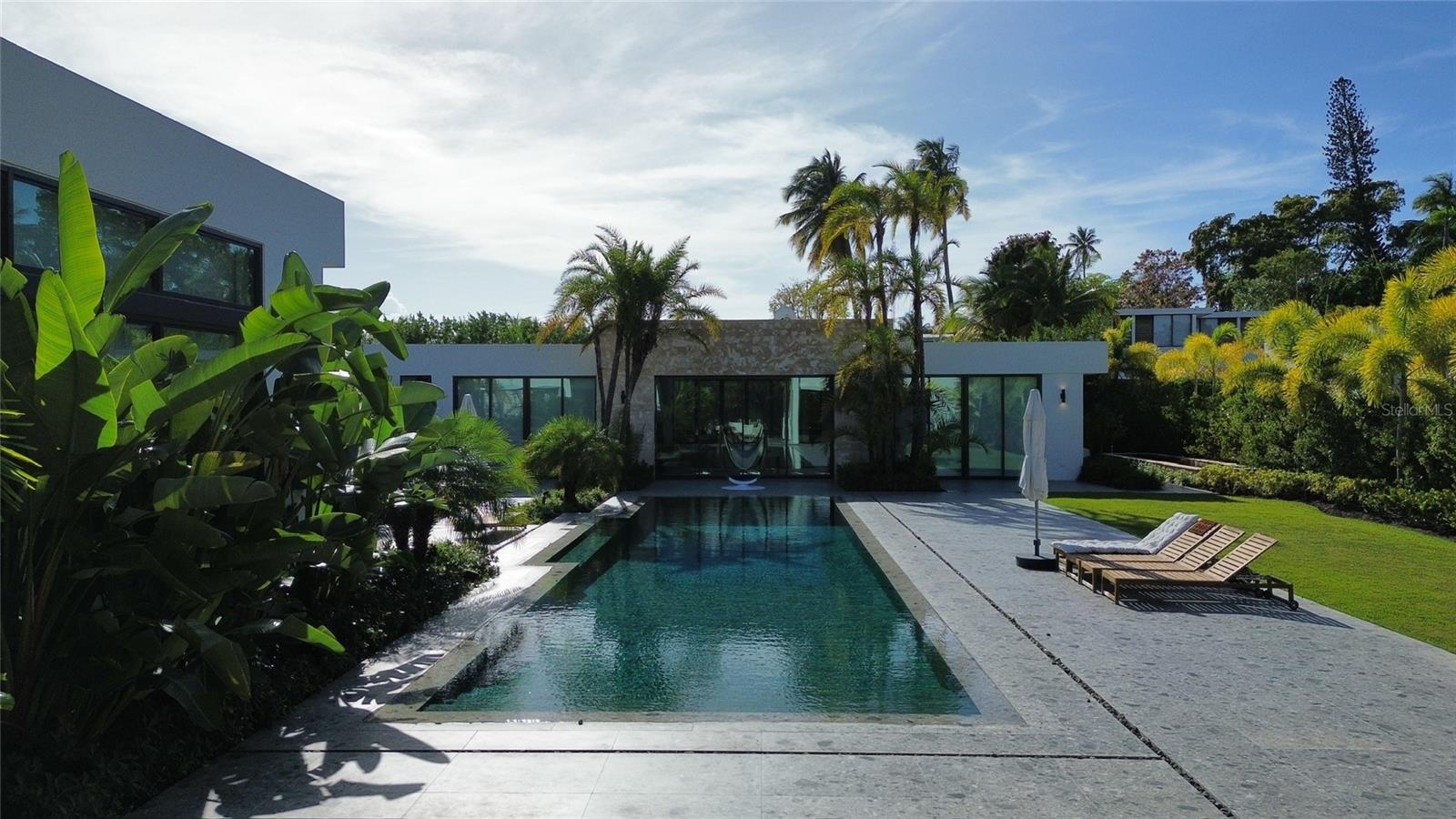 DORADO BEACH EAST - Residential