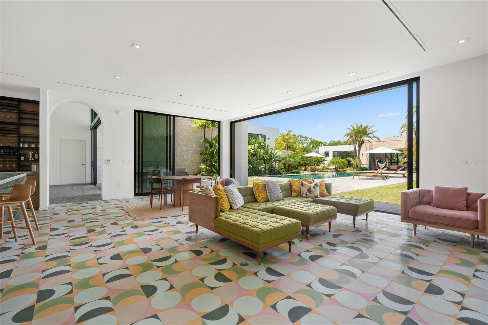 DORADO BEACH EAST - Residential