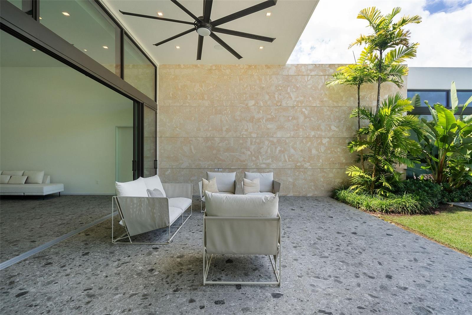 DORADO BEACH EAST - Residential