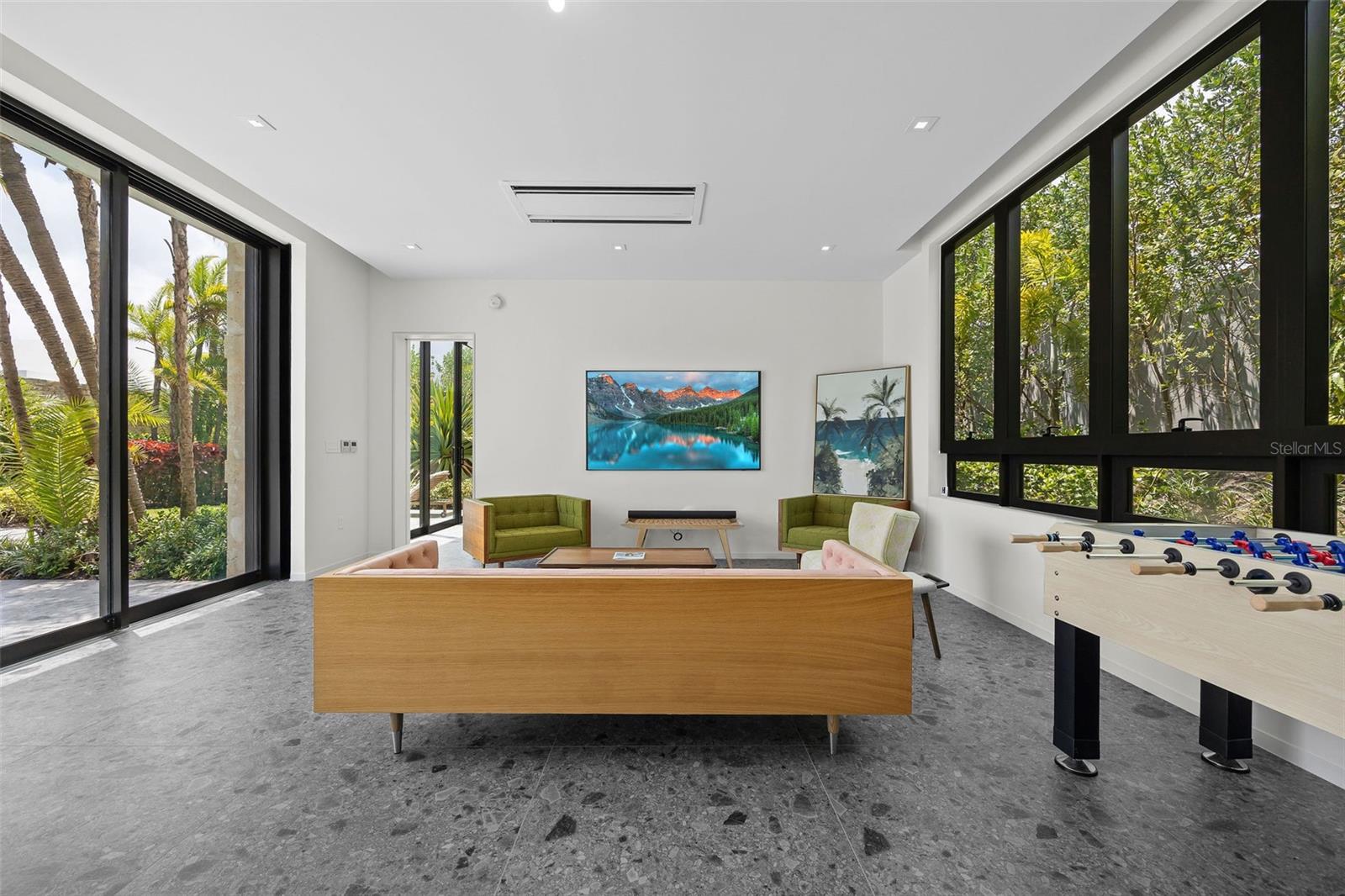 DORADO BEACH EAST - Residential