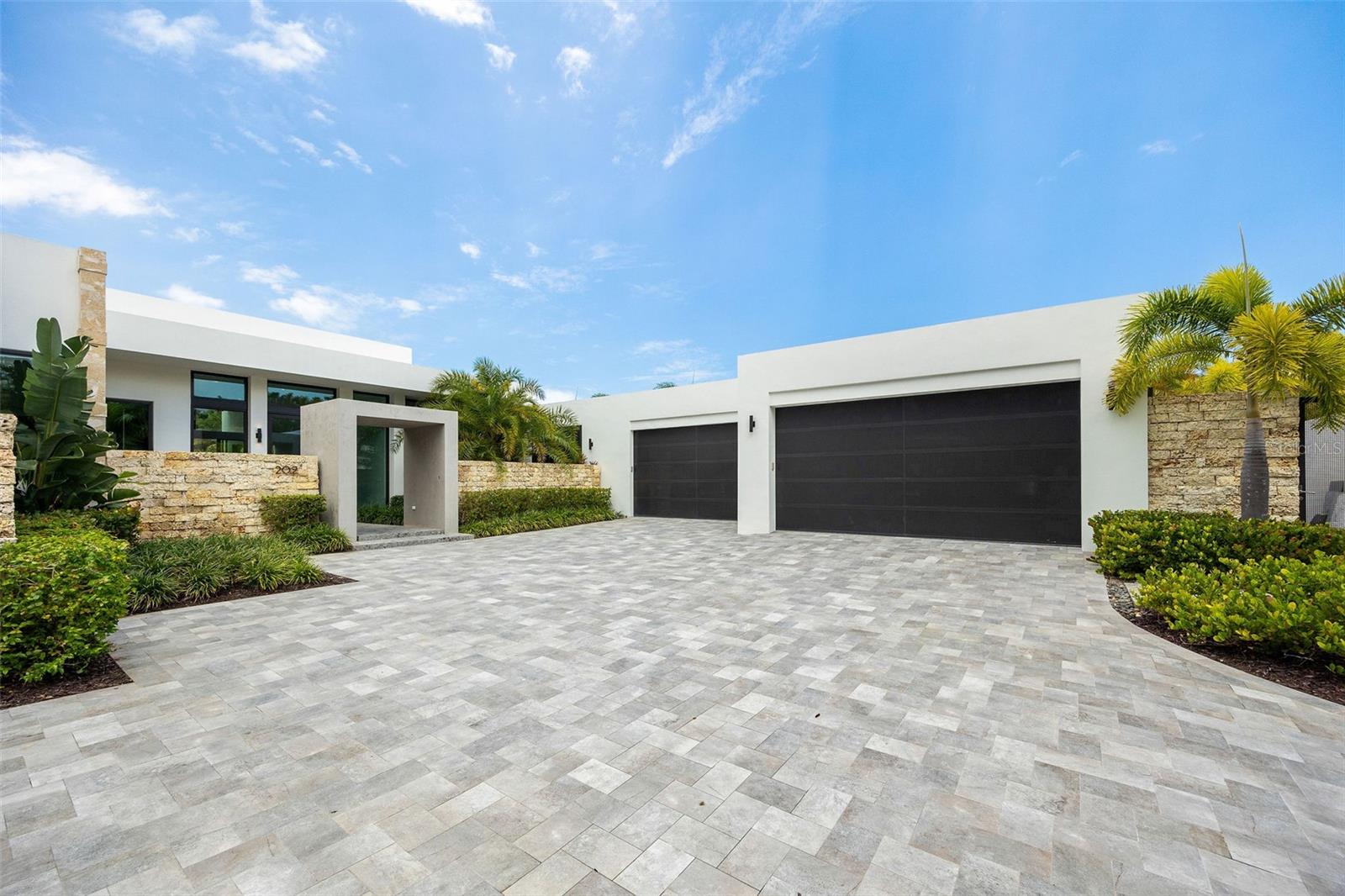 DORADO BEACH EAST - Residential