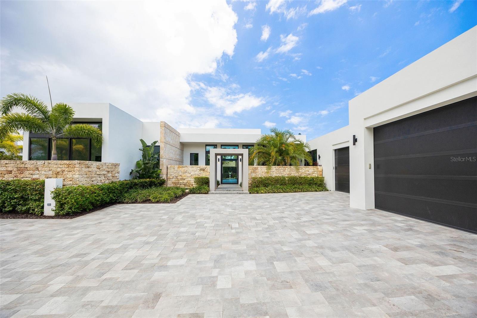 DORADO BEACH EAST - Residential