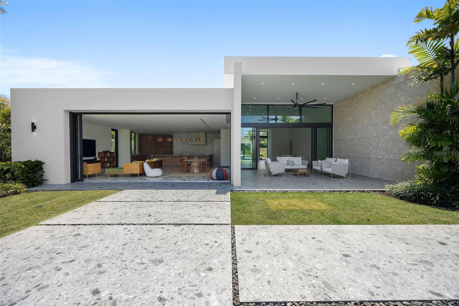 DORADO BEACH EAST - Residential