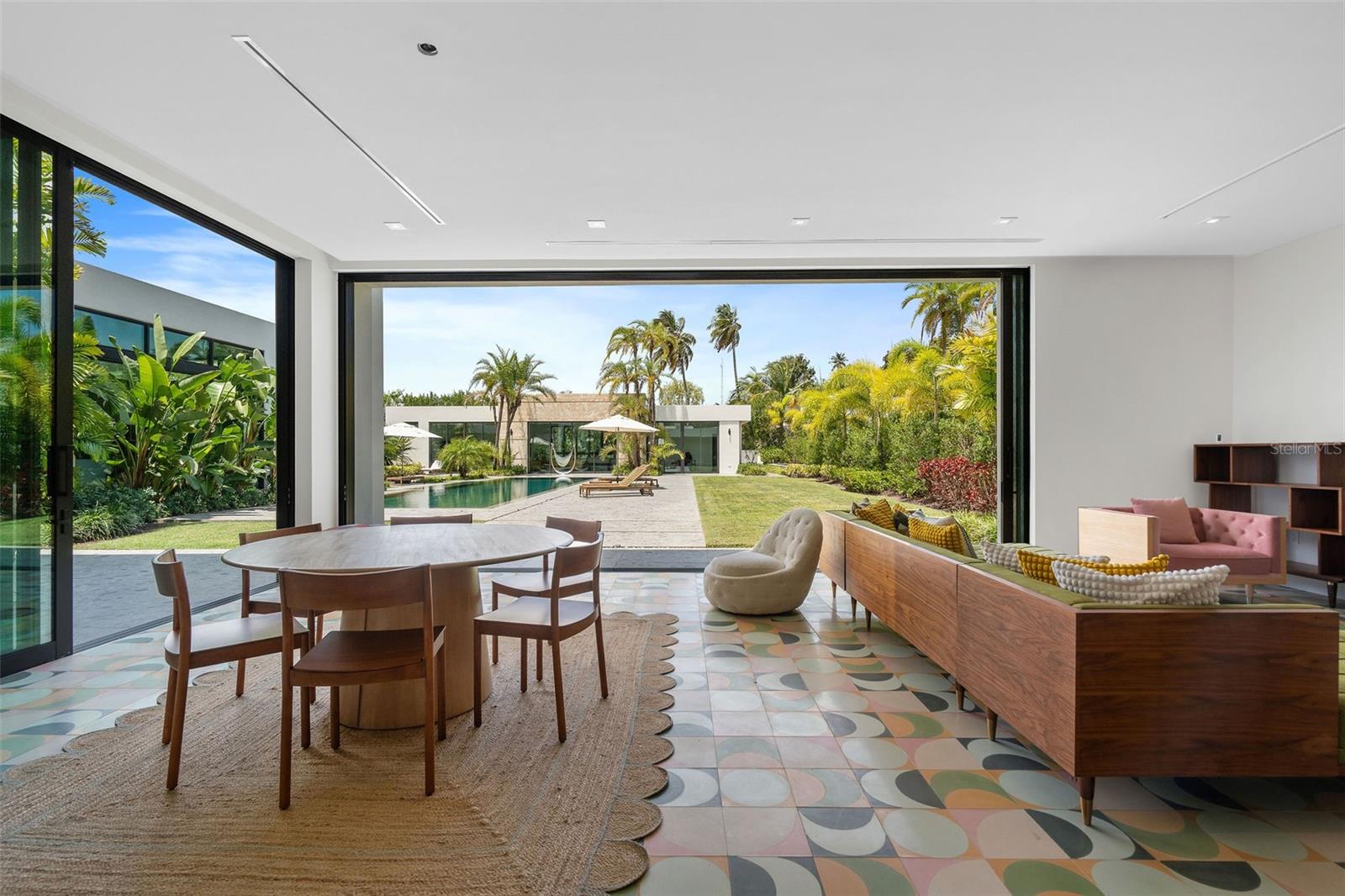 DORADO BEACH EAST - Residential