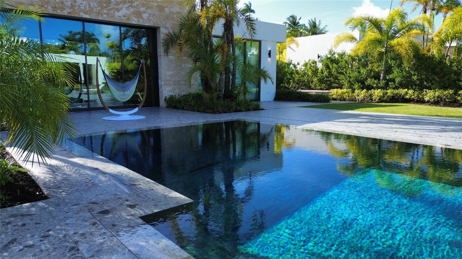 DORADO BEACH EAST - Residential