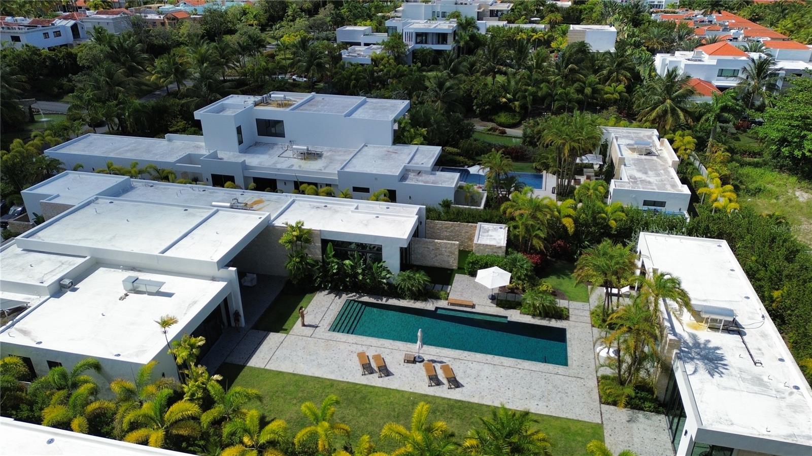 DORADO BEACH EAST - Residential