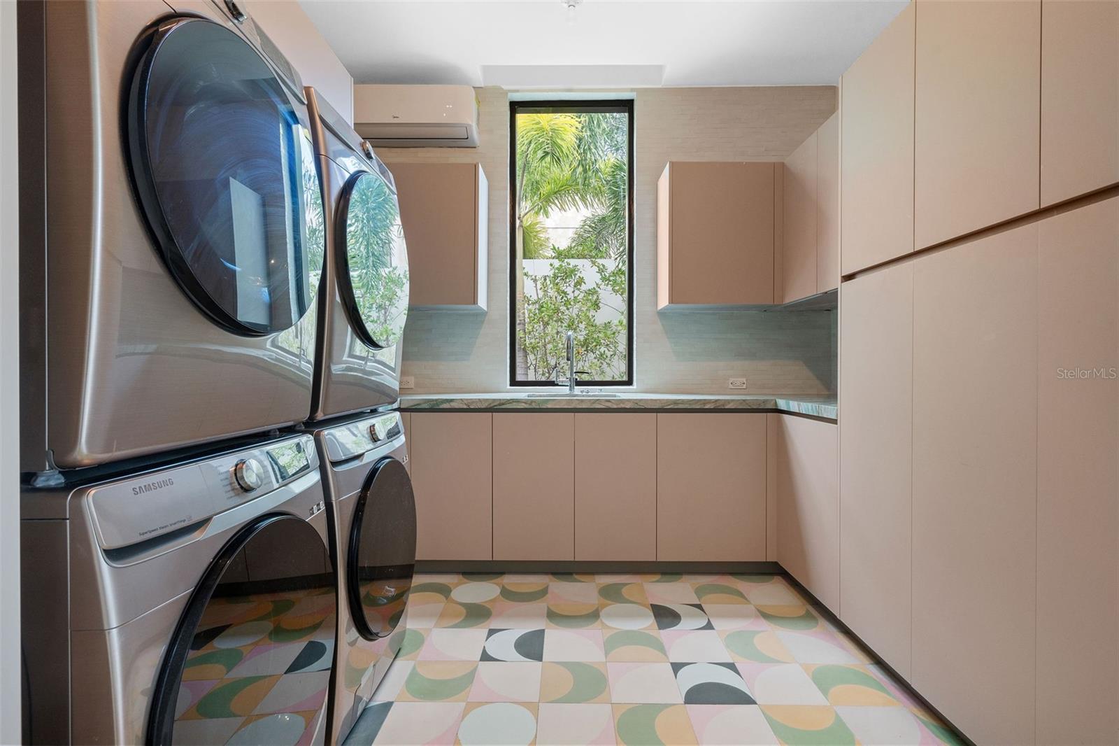 DORADO BEACH EAST - Residential