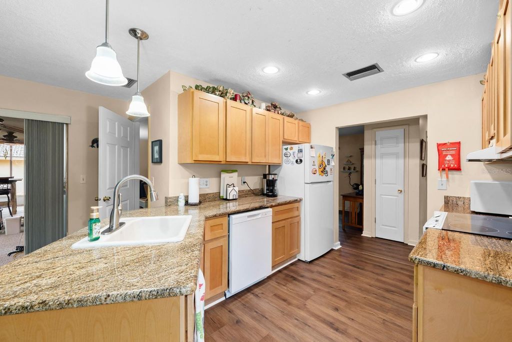 Photo of 13941 Kimberly Drive, Largo, FL 33774 (MLS # TB8468503)