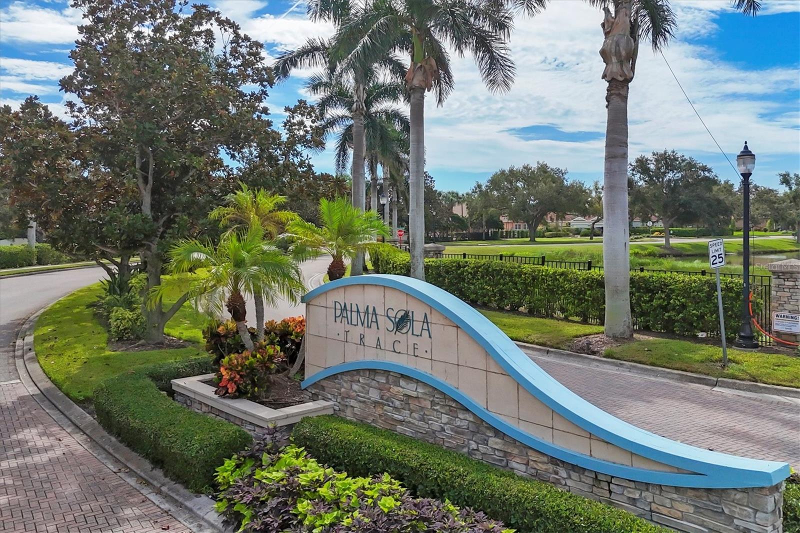 PALMA SOLA TRACE - Residential