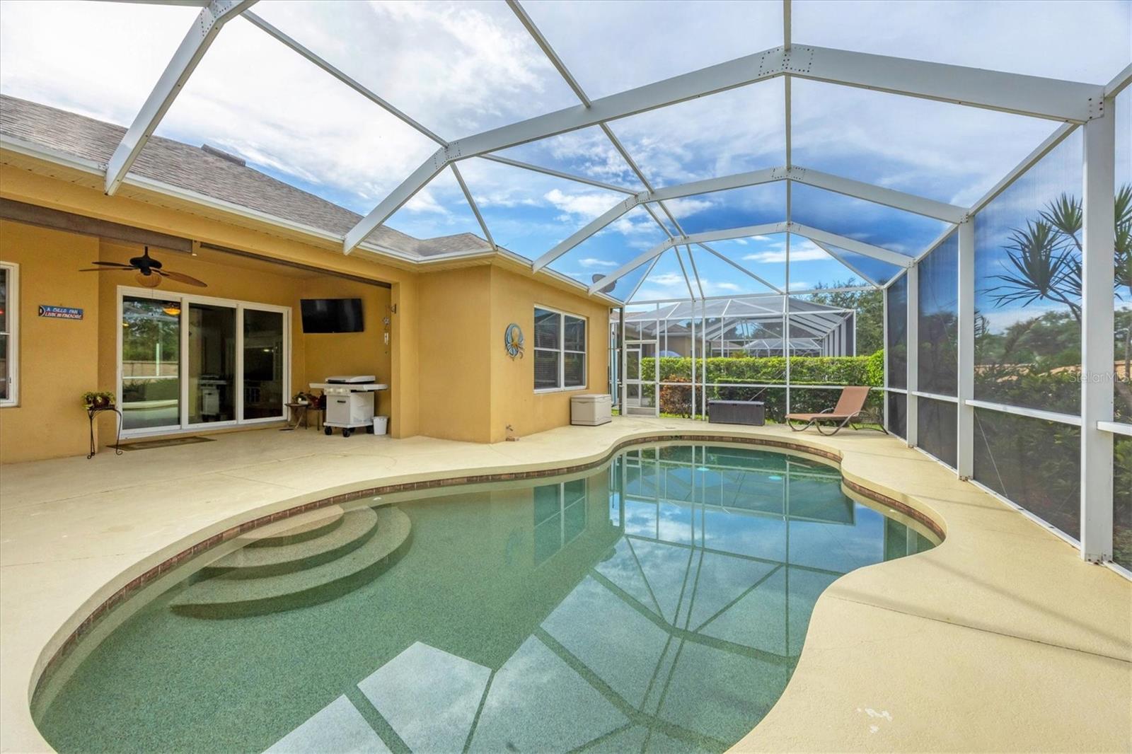 PALMA SOLA TRACE - Residential